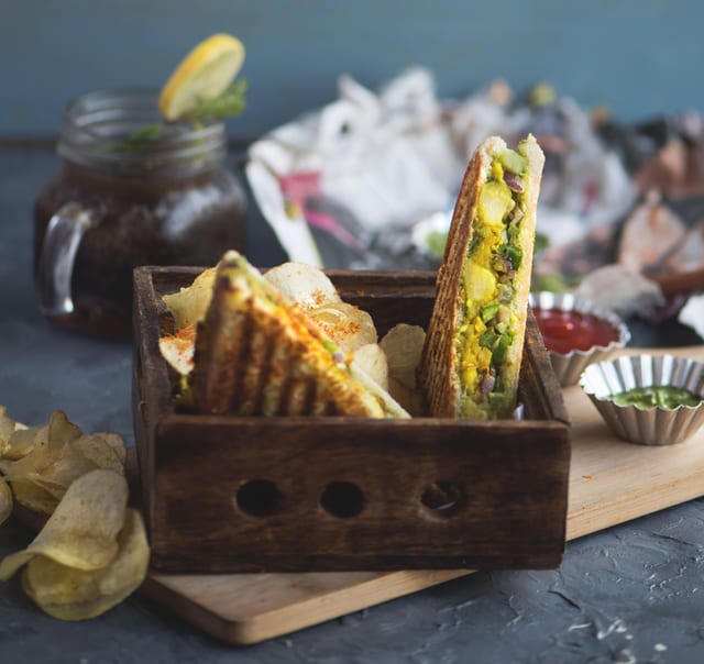 Aamchi Mumbai Sandwich.