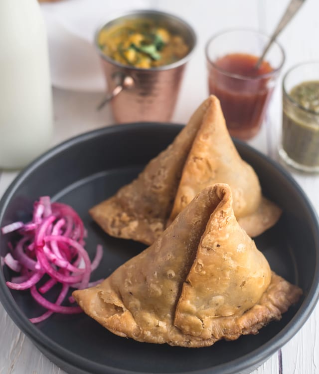Punjabi Samosa (2 Pcs).