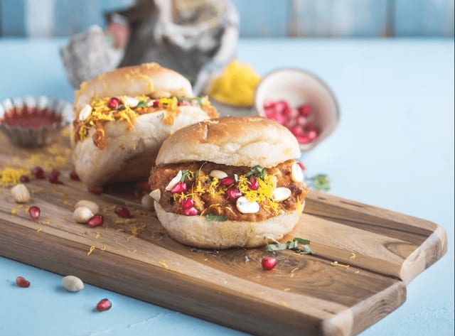 Borivali Ki Dabeli.
